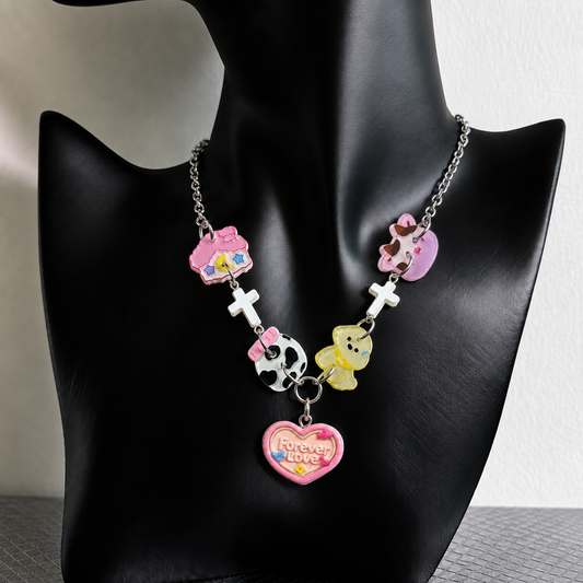 Sweet Charm Heart Necklace — Y2K Kawaii Pastel Statement Necklace