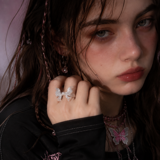 Dreamy Butterfly Ring — Pearl Detail Silver Alloy Ring