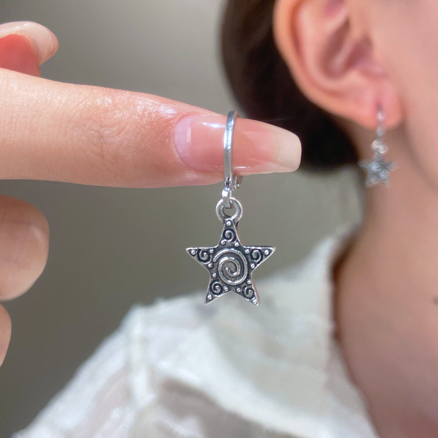 Stardust Star Earrings – Y2K Silver Celestial Charm Earrings