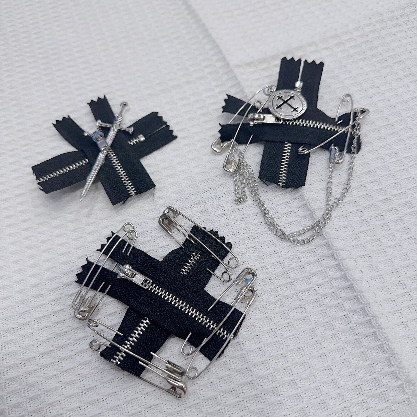 Punk Chain Hair Clip — Y2K Grunge Statement Hair Accessory