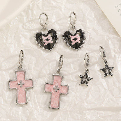 Black Heart Y2K Earrings with Pink Ribbon Detail – Gothic Sweetheart Drop Earrings