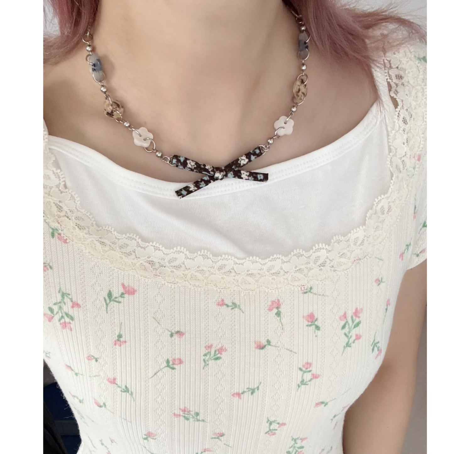 Vintage Bow Charm Necklace — Y2K Floral Ribbon Layered Jewelry