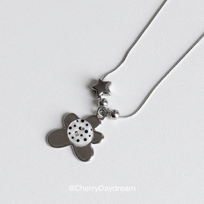Silver Button Flower Star Necklace