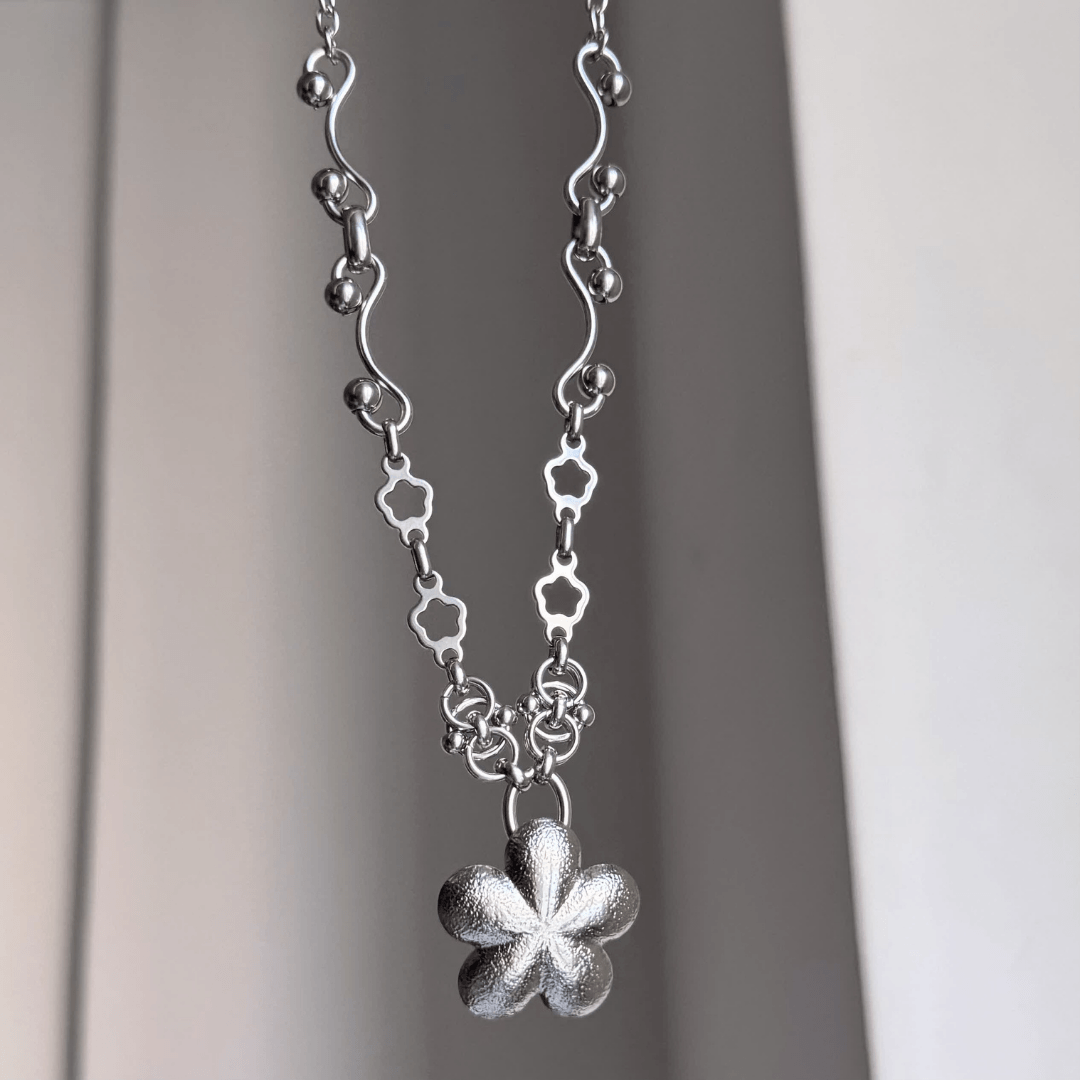 Flower Charm Necklace — Silver Floral Pendant Necklace