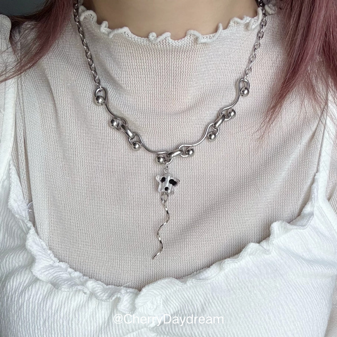 Silver Wavy Chain Necklace with Glass Star Charm