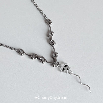 Silver Wavy Chain Necklace with Glass Star Charm