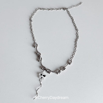 Silver Wavy Chain Necklace with Glass Star Charm