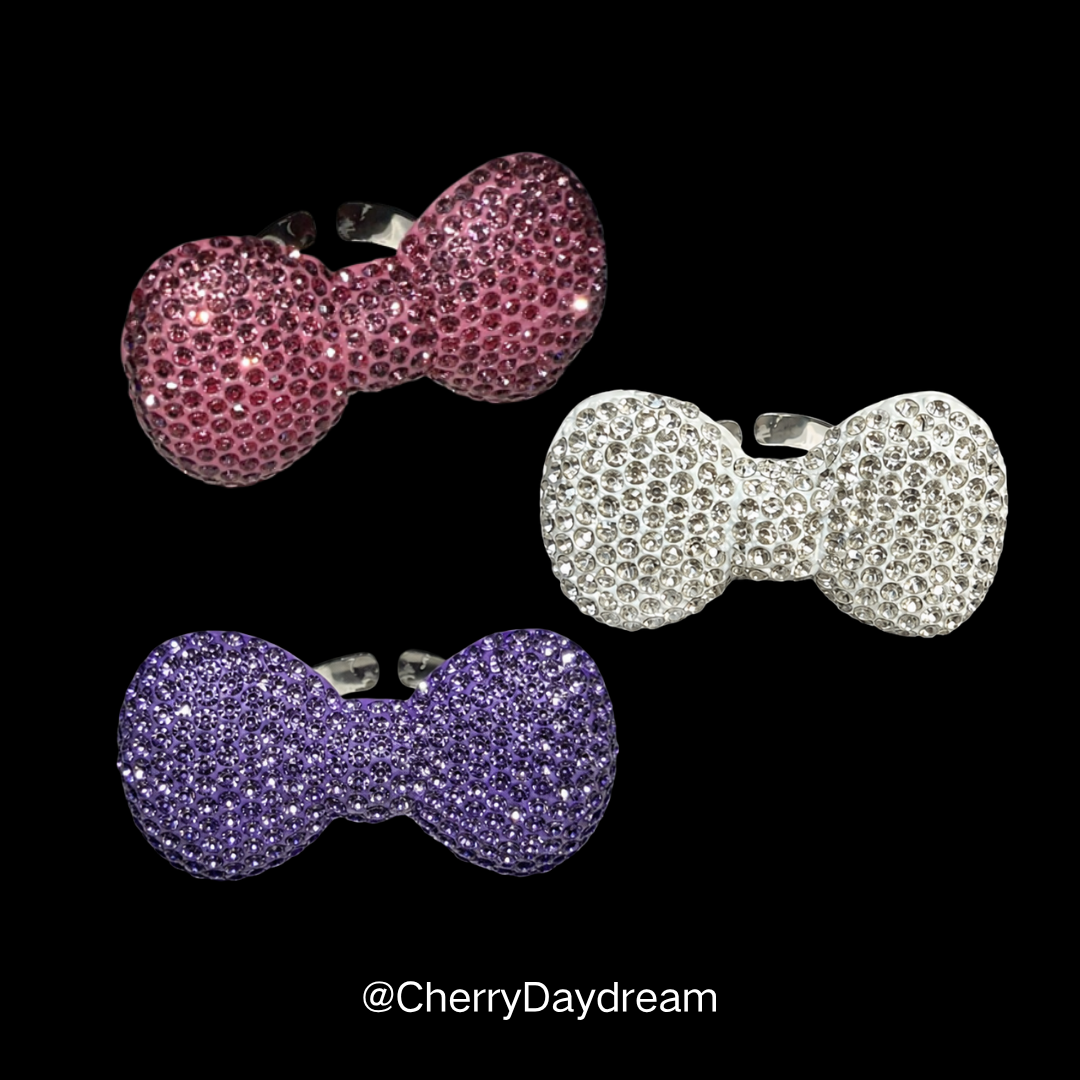 Crystal Bow Ring — Y2K Coquette Sparkle Statement Ring