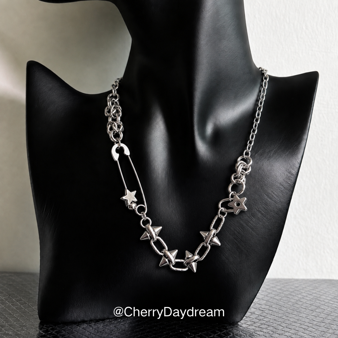 Silver Spike Star Chain Necklace — Gothic Punk Jewelry