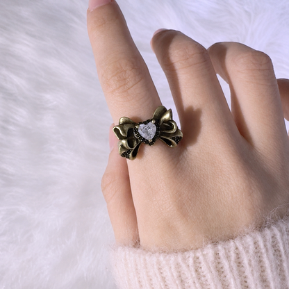 Vintage Heart Bow Ring — Y2K Coquette Gemstone Statement Ring