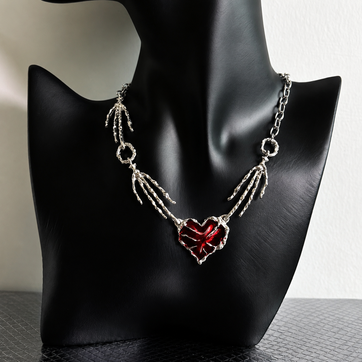 Broken Heart Dream Necklace – Y2K Gothic Romantic Jewelry