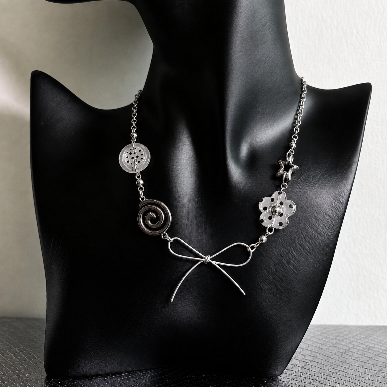 Silver Bow Charm Necklace — Y2K Vintage Layered Chain Jewelry