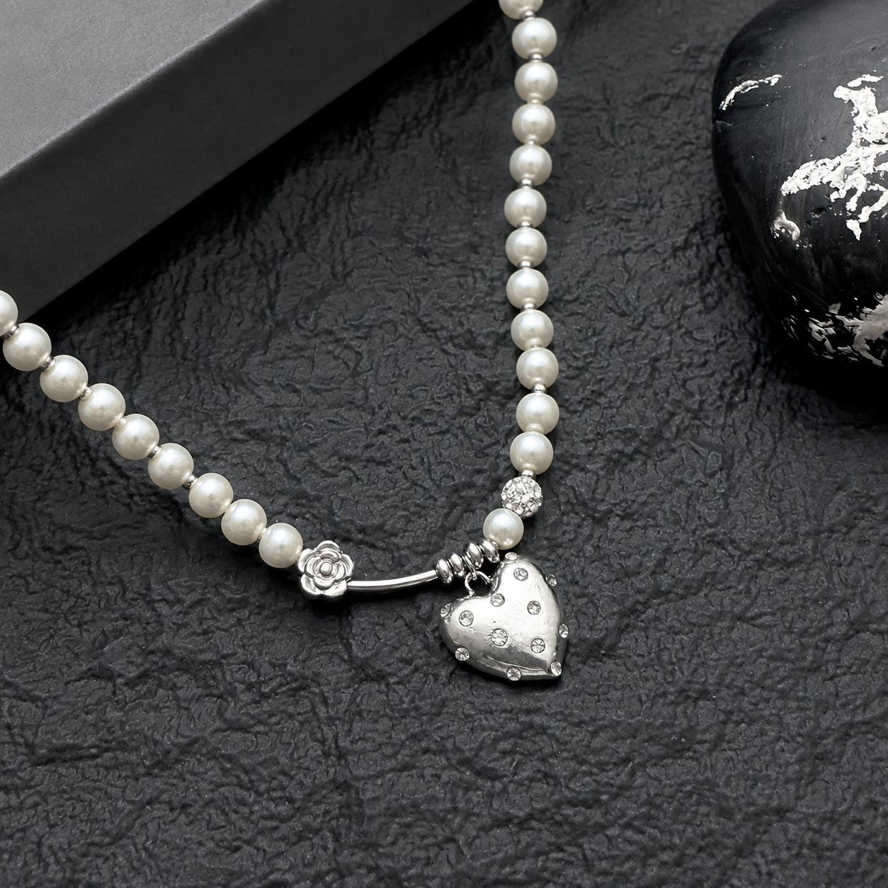 Cherrydaydream Pearl Heart Necklace | Romantic Vintage Charm Jewelry