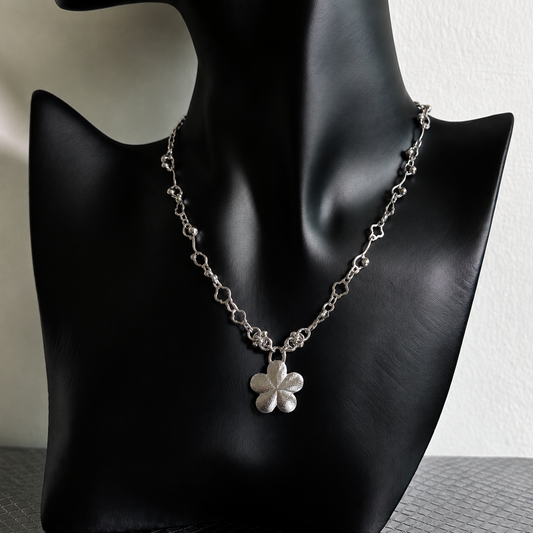Flower Charm Necklace — Y2K Silver Floral Pendant Necklace