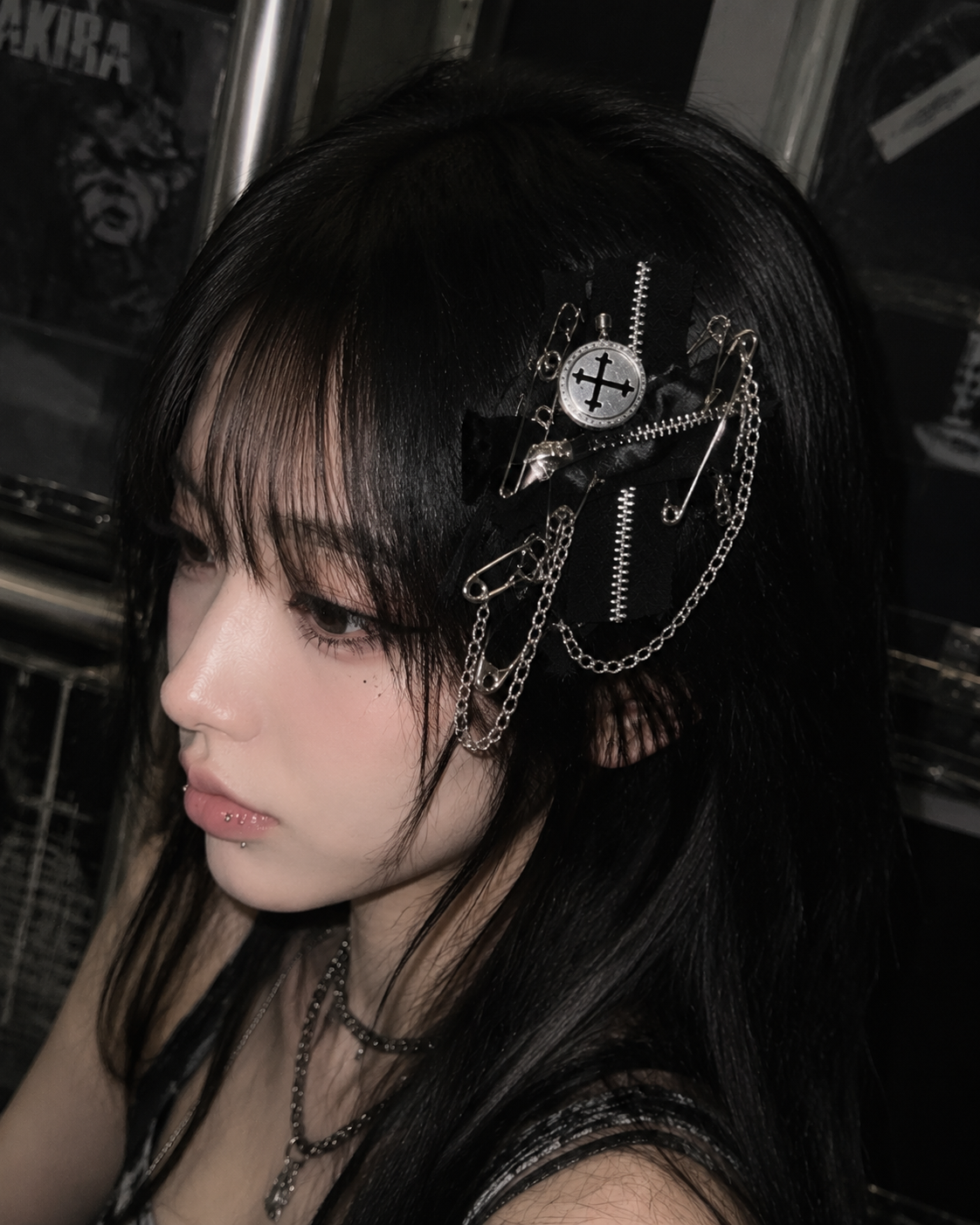 Punk Chain Hair Clip — Y2K Grunge Statement Hair Accessory