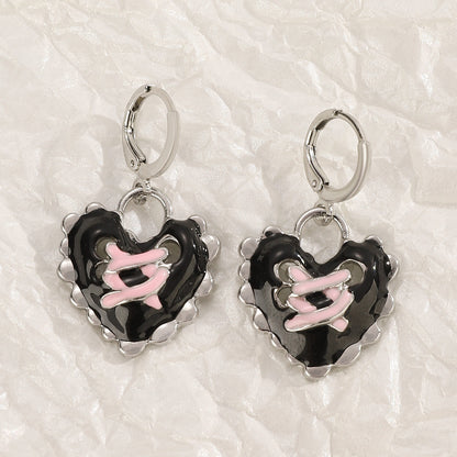 Black Heart Y2K Earrings with Pink Ribbon Detail – Gothic Sweetheart Drop Earrings