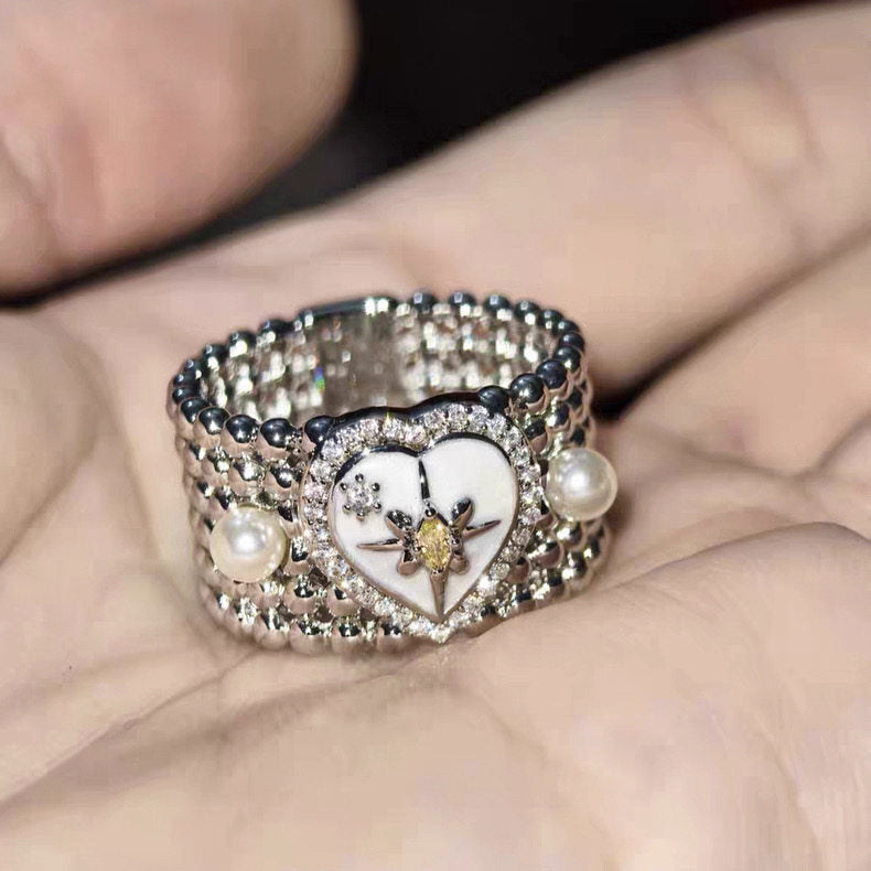 Dreamy Pearl Heart Ring – Y2K Fairycore Star Statement Jewelry