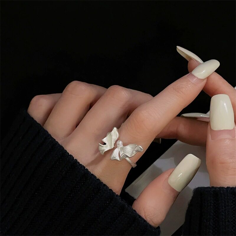Dreamy Butterfly Ring — Pearl Detail Silver Alloy Ring