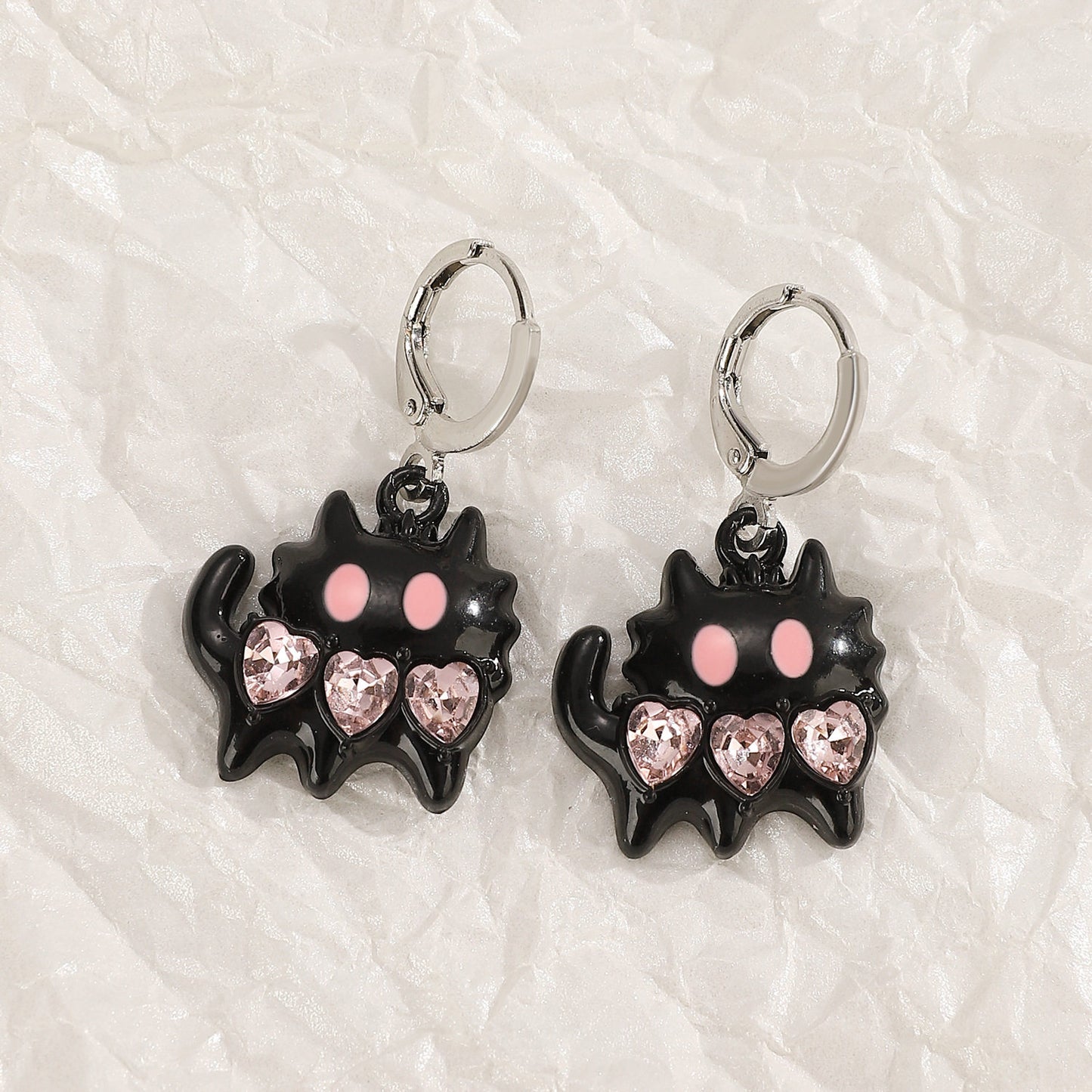 Midnight Kitty Earrings – Dark Y2K Heart Crystal Statement Earrings