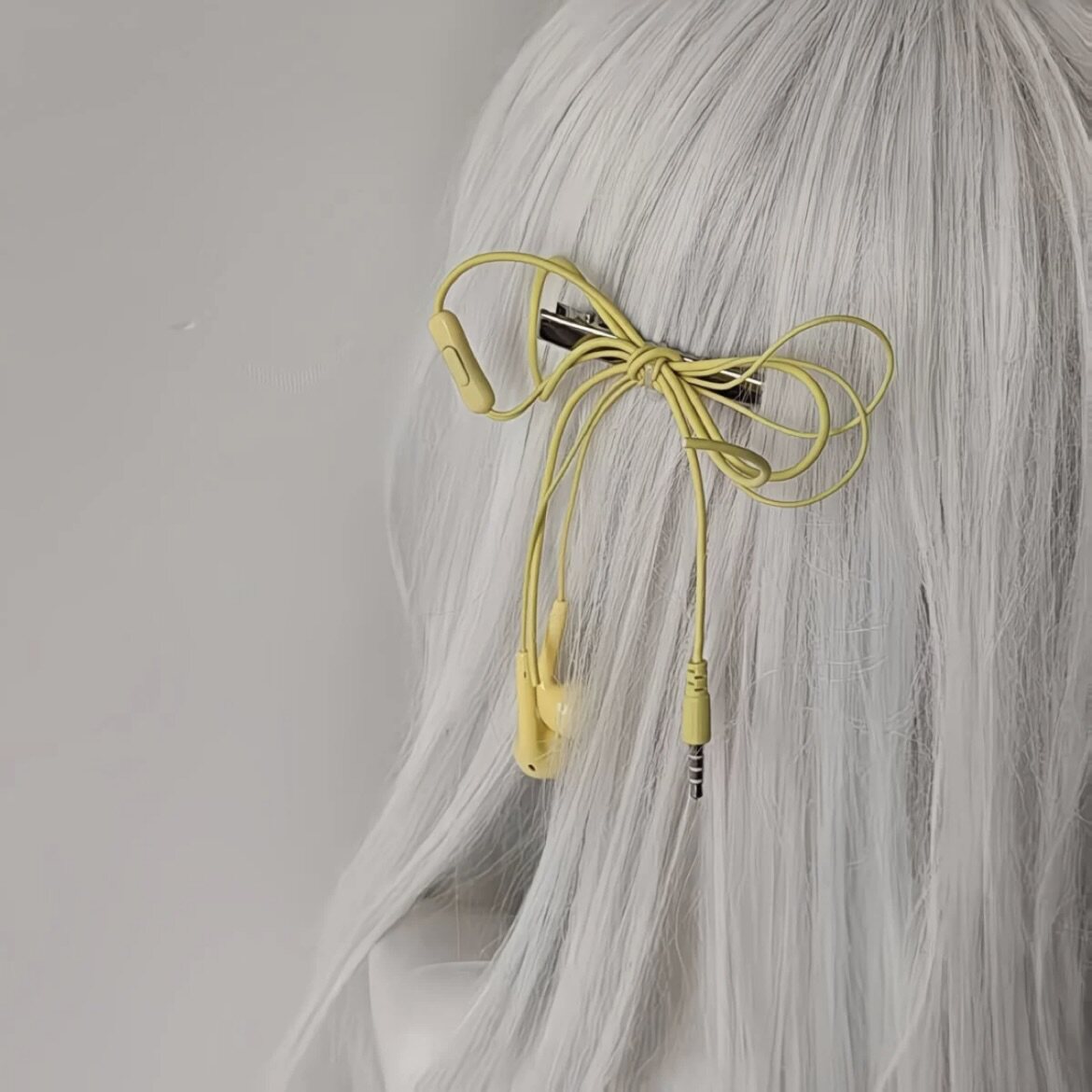 Y2K Music Hair Clip